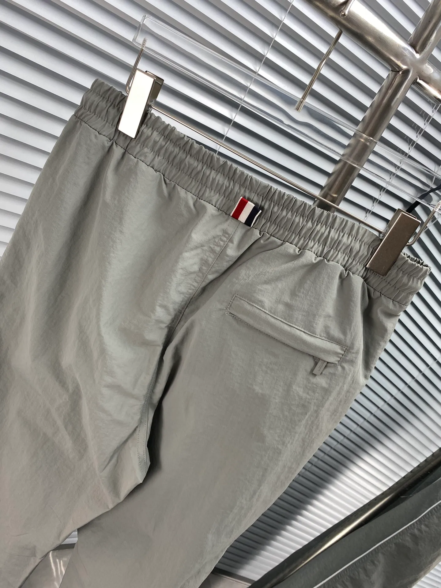 THOM BROWNE ：Light Green Navy Blue Gray Sizes：1.2.3.4